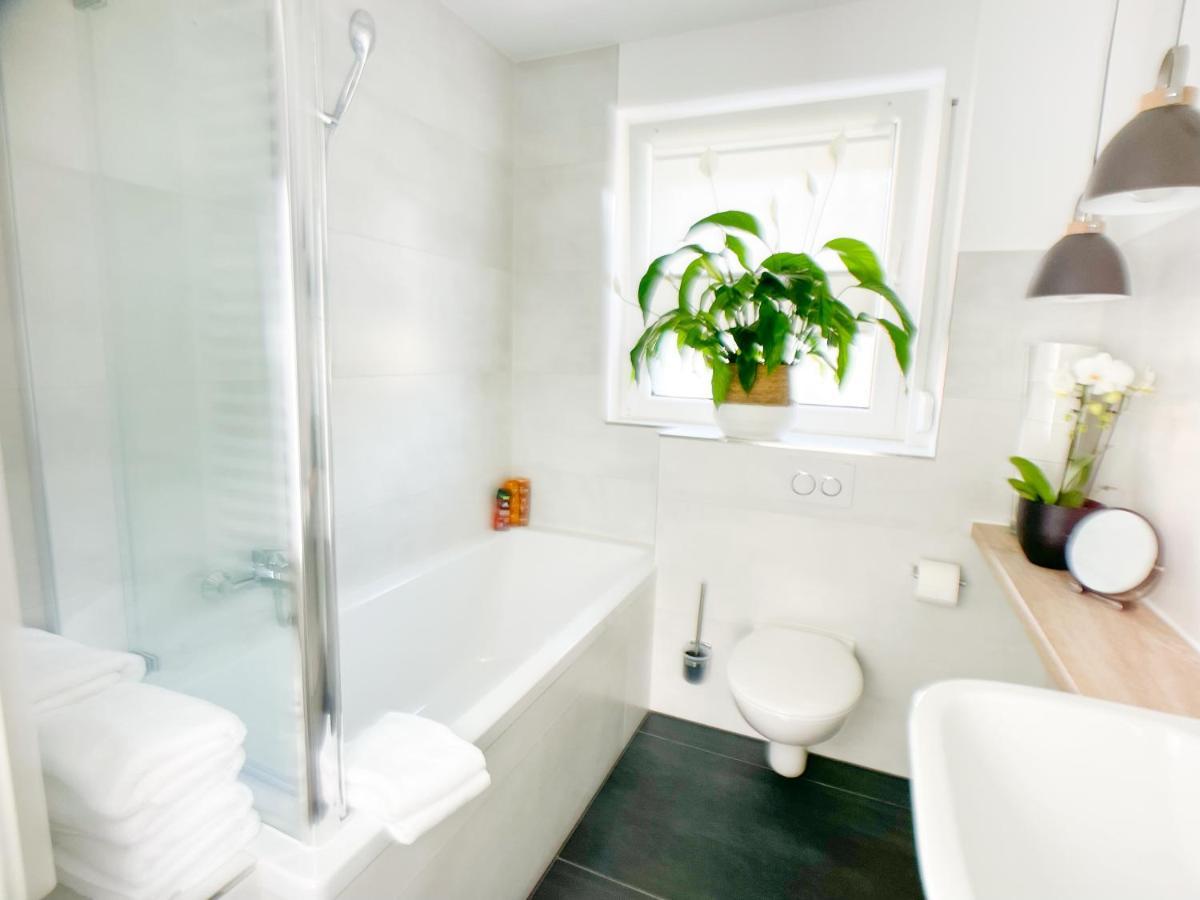 M-Style 02 Apartment Mit Balkon 24H Self-Check-In, Free Parking, Netflix Nürnberg Exterior foto
