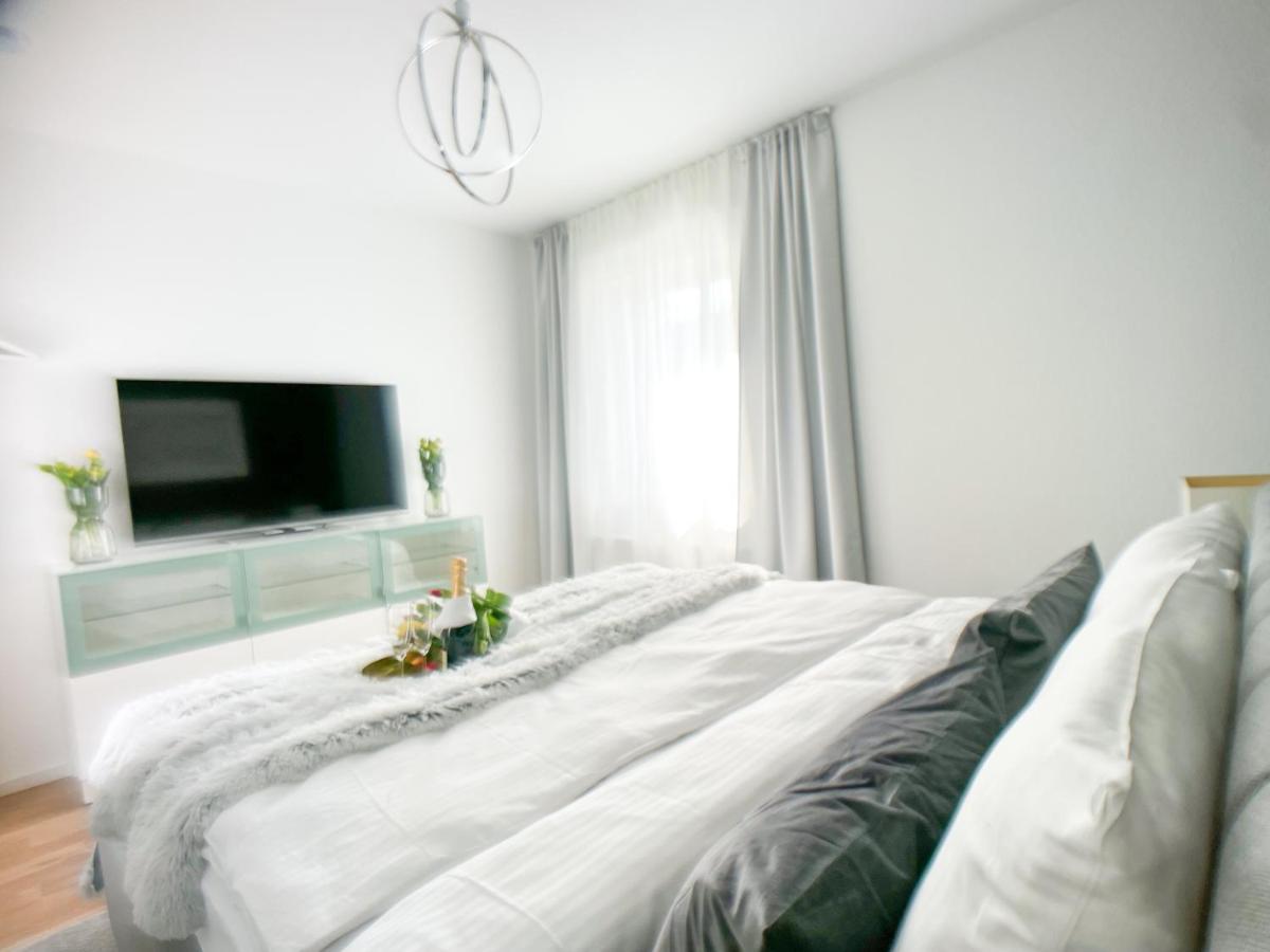 M-Style 02 Apartment Mit Balkon 24H Self-Check-In, Free Parking, Netflix Nürnberg Exterior foto
