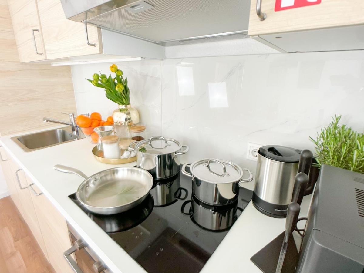 M-Style 02 Apartment Mit Balkon 24H Self-Check-In, Free Parking, Netflix Nürnberg Exterior foto
