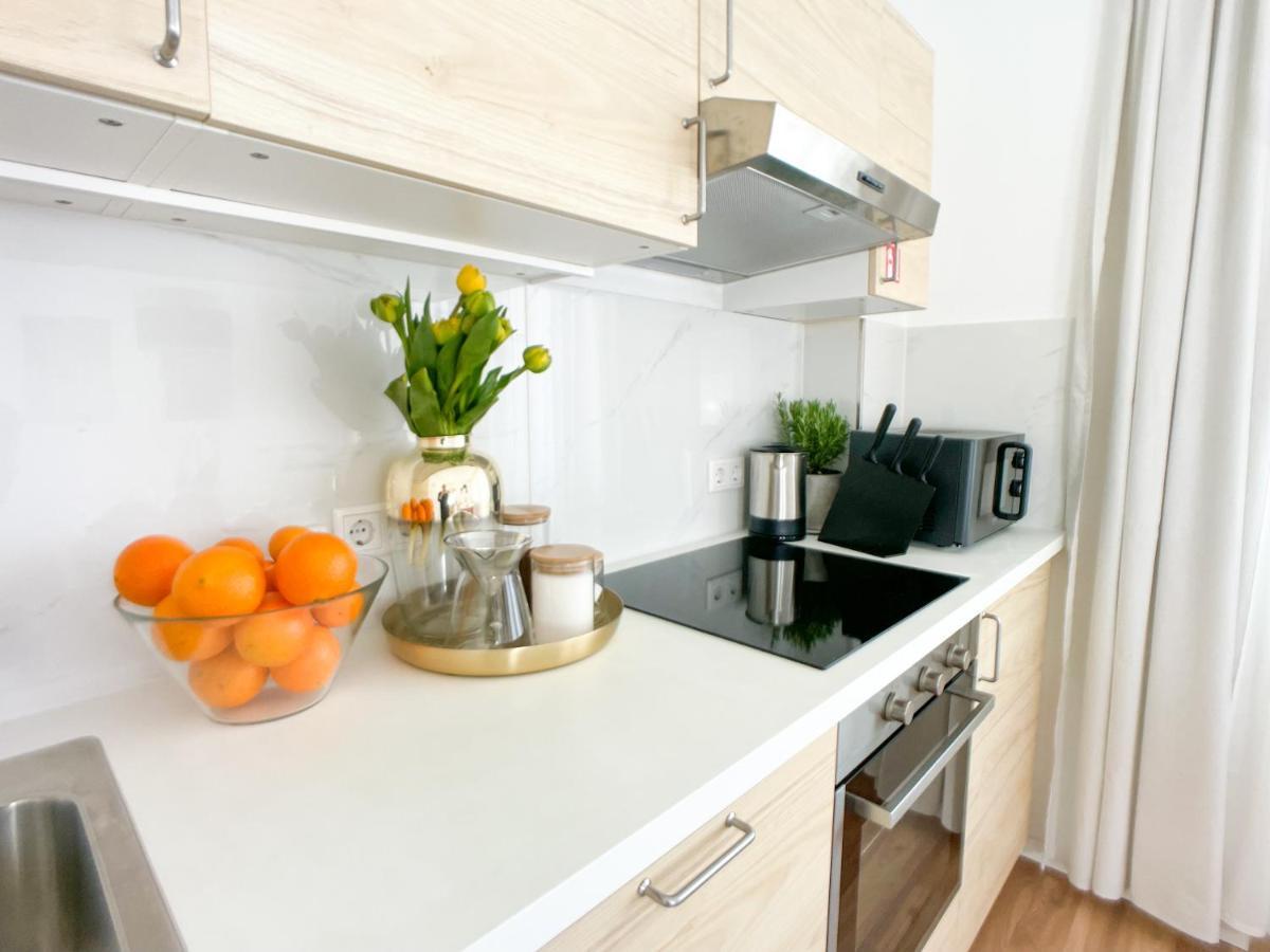 M-Style 02 Apartment Mit Balkon 24H Self-Check-In, Free Parking, Netflix Nürnberg Exterior foto