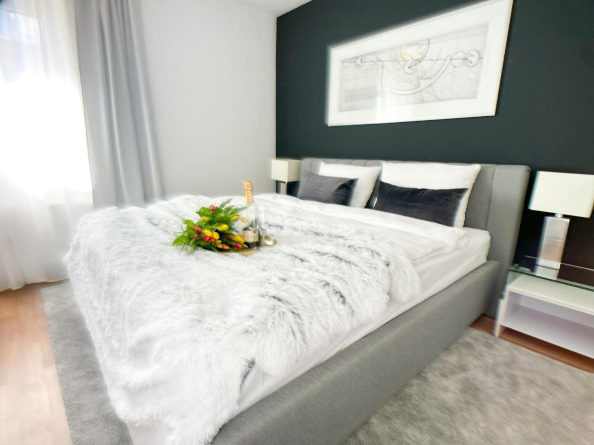 M-Style 02 Apartment Mit Balkon 24H Self-Check-In, Free Parking, Netflix Nürnberg Exterior foto