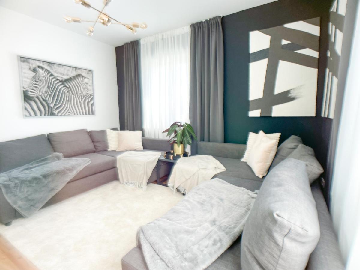 M-Style 02 Apartment Mit Balkon 24H Self-Check-In, Free Parking, Netflix Nürnberg Exterior foto